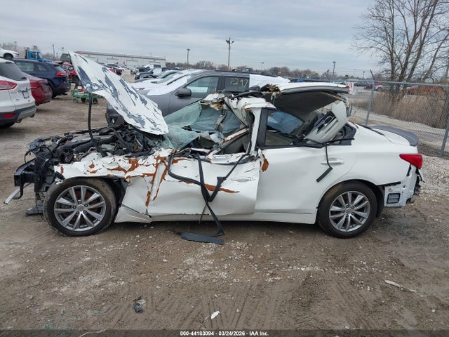 44183094 :رقم المزاد ، JN1BV7AP3FM351987 vin ، 2015 Infiniti Q50 Premium/sport مزاد بيع