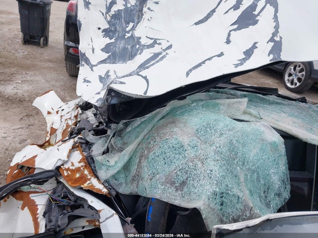 44183094 :رقم المزاد ، JN1BV7AP3FM351987 vin ، 2015 Infiniti Q50 Premium/sport مزاد بيع