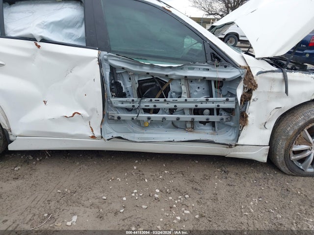 44183094 :رقم المزاد ، JN1BV7AP3FM351987 vin ، 2015 Infiniti Q50 Premium/sport مزاد بيع
