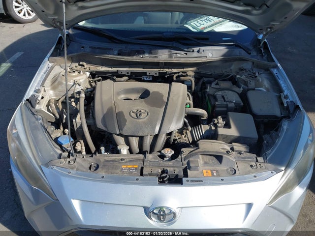 3MYDLBYV1JY325348 Toyota YARIS IA