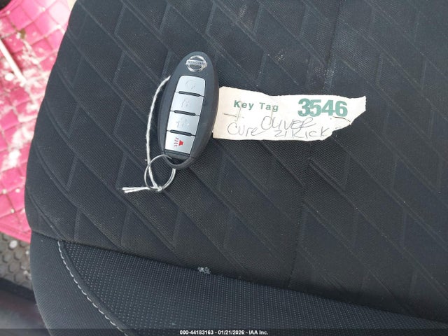 44183163 :رقم المزاد ، 3N1CP5CV0ML565910 vin ، 2021 Nissan Kicks Sv Xtronic Cvt مزاد بيع