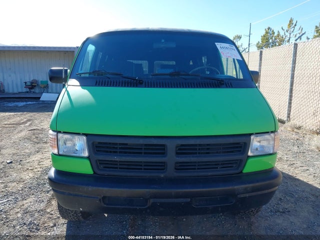 44183194 :رقم المزاد ، 2B6HB21X9VK566916 vin ، 1997 Dodge Ram Van 2500 Commercial مزاد بيع