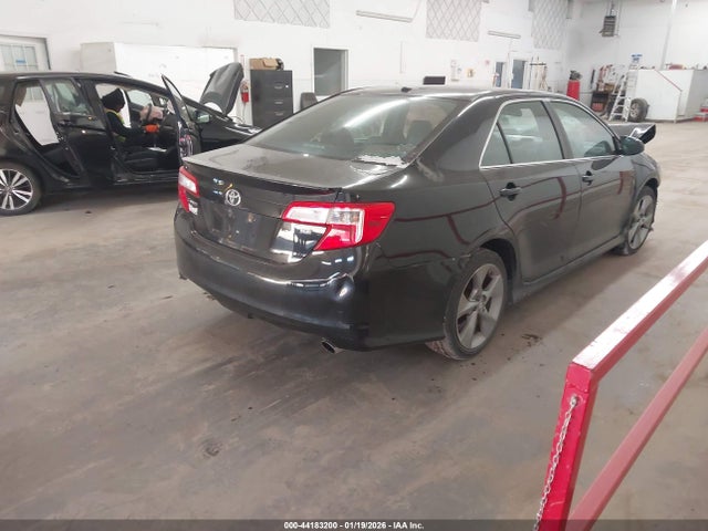 4T1BF1FK3EU830702 Toyota Camry Se Sport