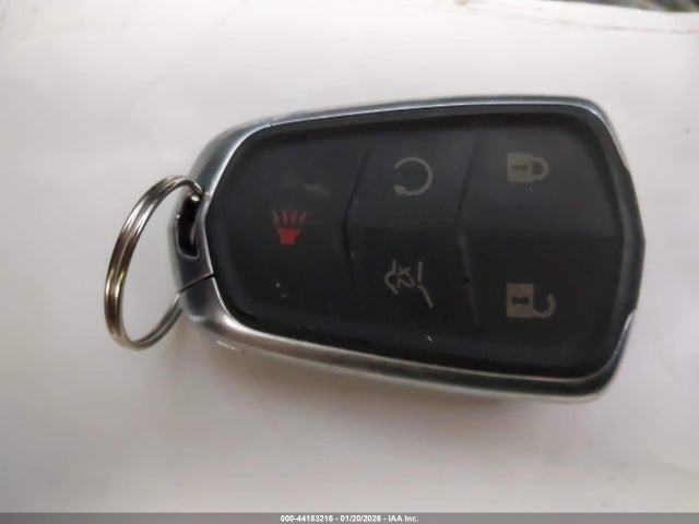 2017 CADILLAC XT5 1GYKNFRS8HZ121703 Photo 10