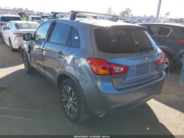 2017 MITSUBISHI OUTLANDER SPORT JA4AP3AU8HZ026107 Photo 2