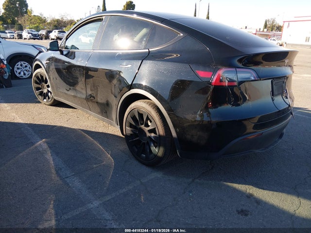 2021 TESLA MODEL Y 5YJYGDEE2MF108380 Photo 2
