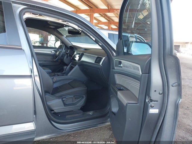 2022 VOLKSWAGEN ATLAS CROSS SPORT 1V2KE2CA7NC205233 Photo 4