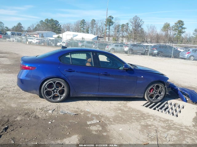 ZARFAMBN9N7662560 Alfa Romeo Giulia Ti Rwd