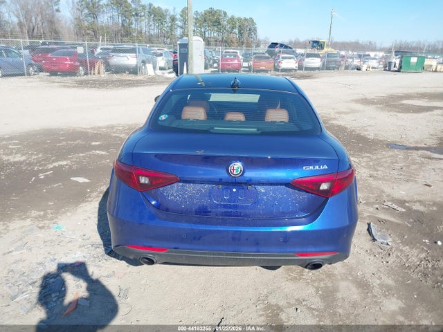 ZARFAMBN9N7662560 Alfa Romeo Giulia Ti Rwd