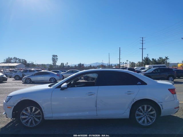 WAUGNAF43HN009626 Audi A4 2.0t Premium