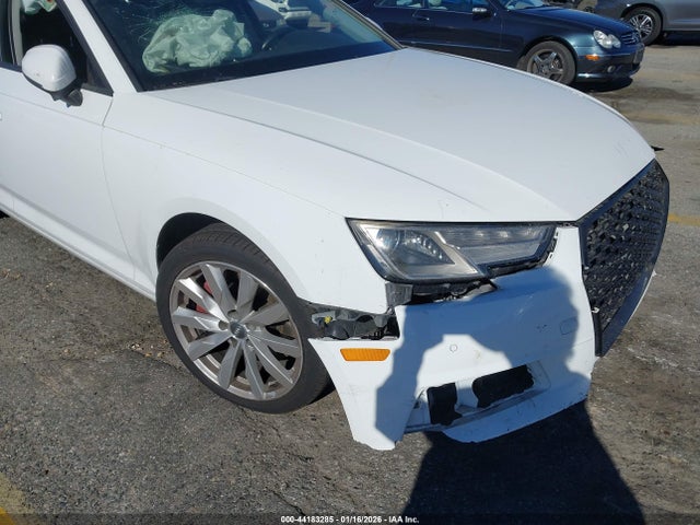 WAUGNAF43HN009626 Audi A4 2.0t Premium