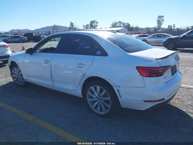 2017 AUDI A4 WAUGNAF43HN009626 Photo 2