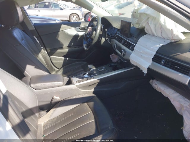 2017 AUDI A4 WAUGNAF43HN009626 Photo 4