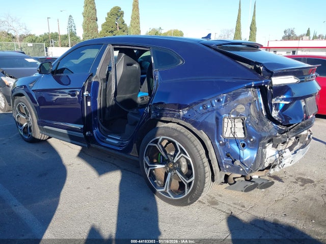 2019 LAMBORGHINI URUS ZPBUA1ZL7KLA02307 Photo 2