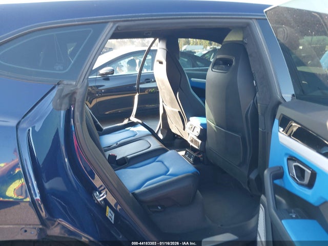 2019 LAMBORGHINI URUS ZPBUA1ZL7KLA02307 Photo 7