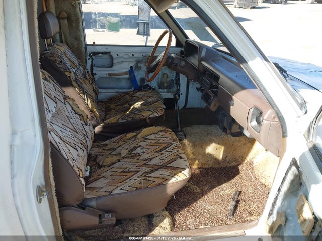 Продаж на аукціоні авто 1983 Toyota Pickup / Cab Chassis Rn44, vin: JT5RN44R0D1130736, номер лоту: 44183425