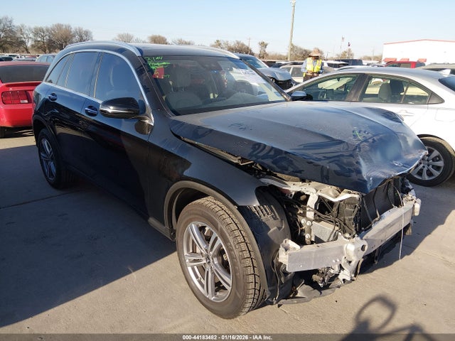 2022 MERCEDES-BENZ GLC 300 W1N0G8DB0NG078825