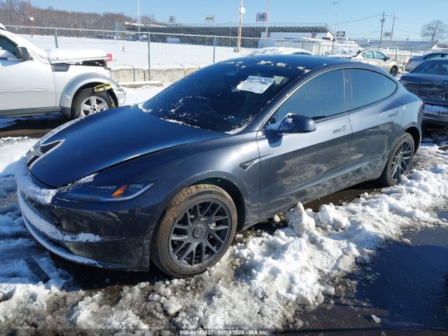 2026 TESLA MODEL 3 5YJ3E1EA9TF121363 Photo 1