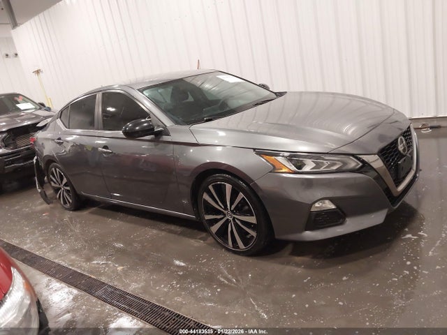 1N4BL4CV9KC140585 Nissan Altima 2.5 Sr