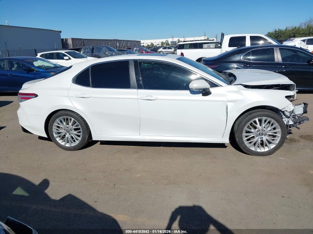 4T1F31AK6LU530201 Toyota Camry Xle Hybrid