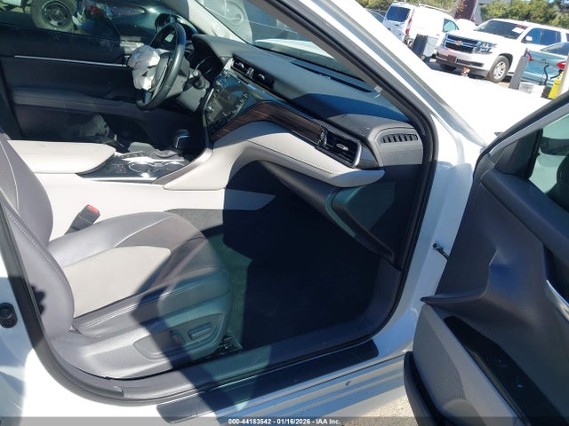 4T1F31AK6LU530201 Toyota Camry Xle Hybrid