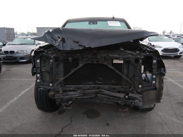 Chevrolet Suburban Lt 2018 1GNSCHKC9JR370910 Image 13