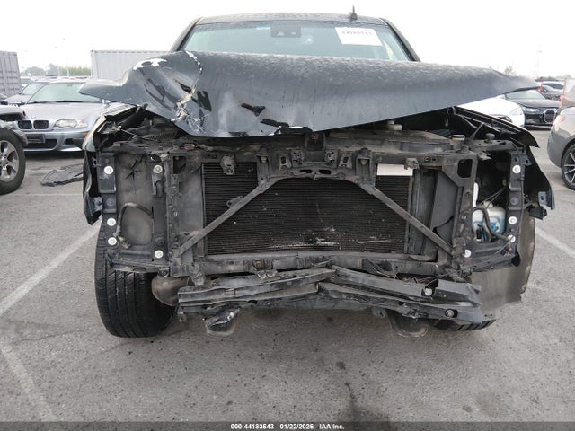 Chevrolet Suburban Lt 2018 1GNSCHKC9JR370910 Image 6