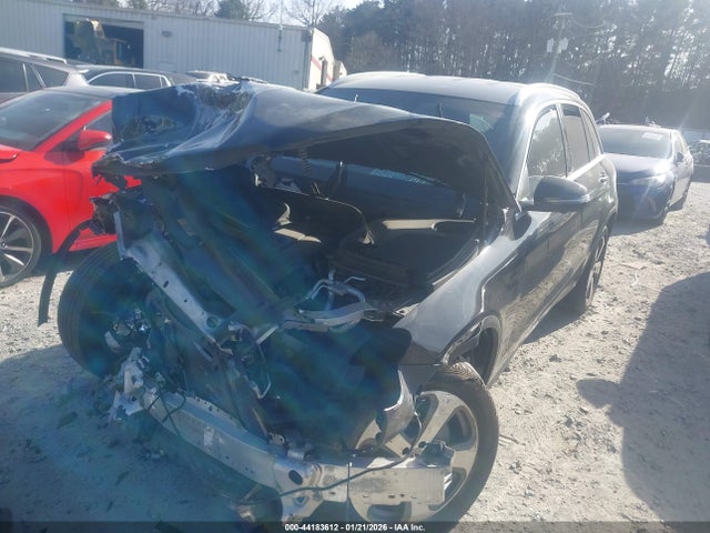 44183612 :رقم المزاد ، W1N0G8EB5NV395946 vin ، 2022 Mercedes-benz Glc 300 4matic Suv مزاد بيع