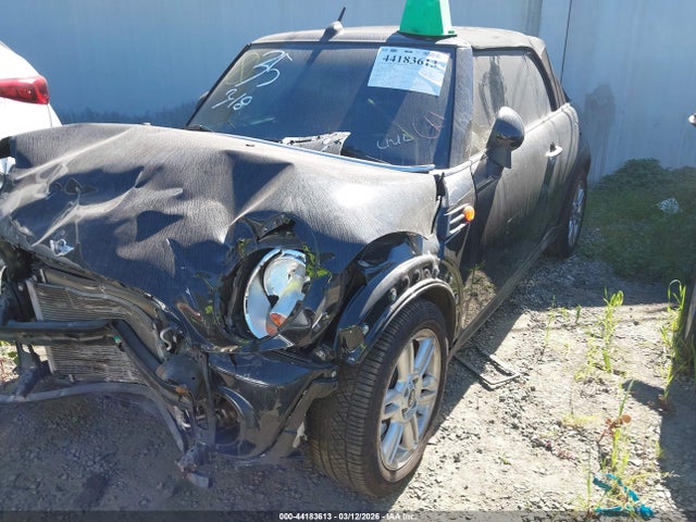 2015 MINI CONVERTIBLE WMWZN3C59FT266834 Photo 1