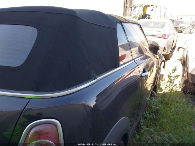 2015 MINI CONVERTIBLE WMWZN3C59FT266834 Photo 3