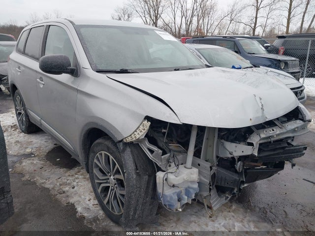 2018 MITSUBISHI OUTLANDER JA4AD2A33JJ006040 Photo 0