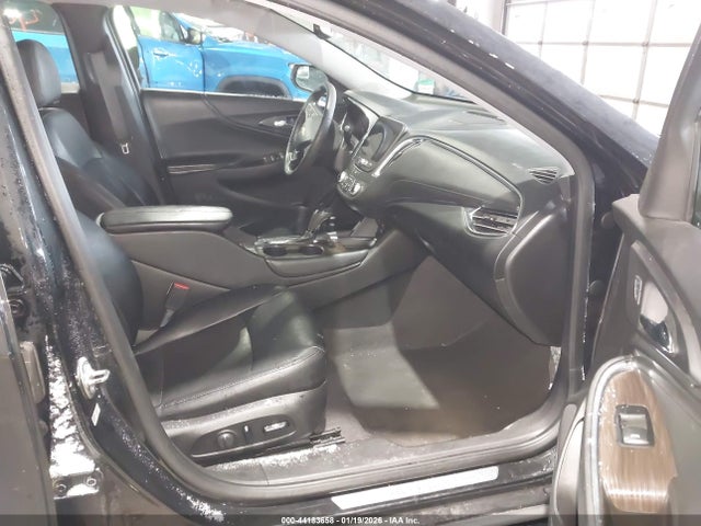 1G1ZH5SX4HF203692 Chevrolet Malibu Premier