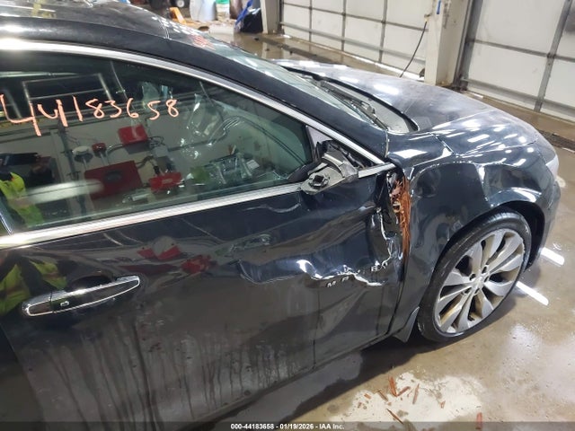 1G1ZH5SX4HF203692 Chevrolet Malibu Premier