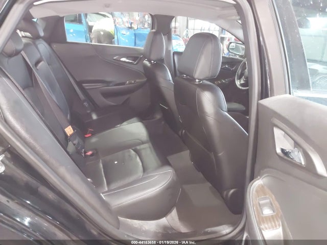 1G1ZH5SX4HF203692 Chevrolet Malibu Premier