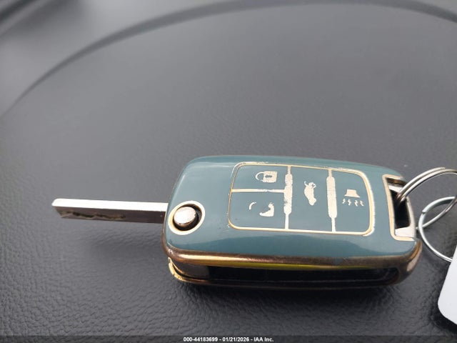 2GNALCEK1H6327332 Chevrolet EQUINOX LT