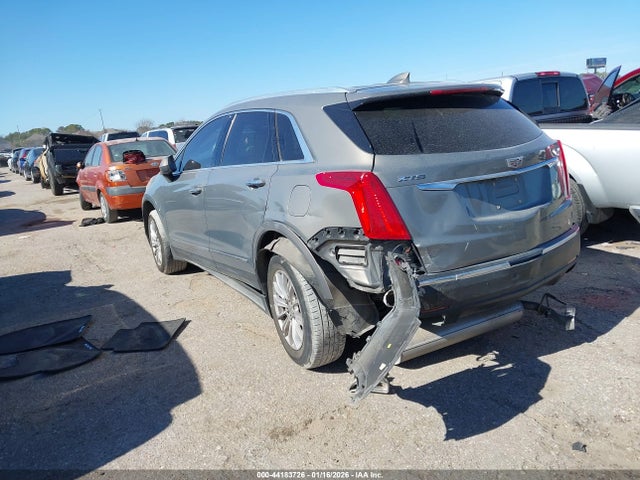 2018 CADILLAC XT5 1GYKNARS5JZ152254 Photo 2