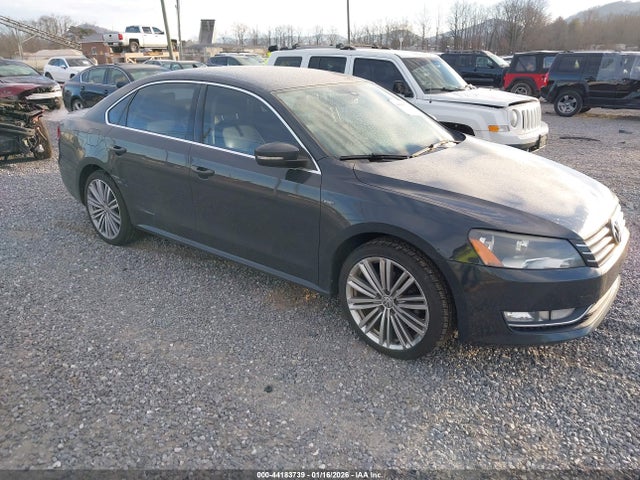 2014 VOLKSWAGEN PASSAT 1VWBT7A38EC083343