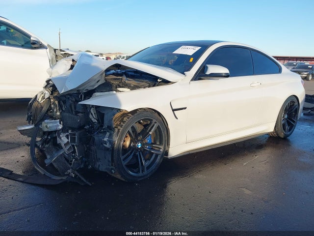 BMW M4 2015 WBS3R9C52FK331005 Image 2