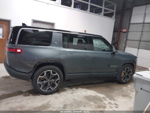 Rivian R1s Adventure 2023 7PDSGABA1PN013944 Image 13