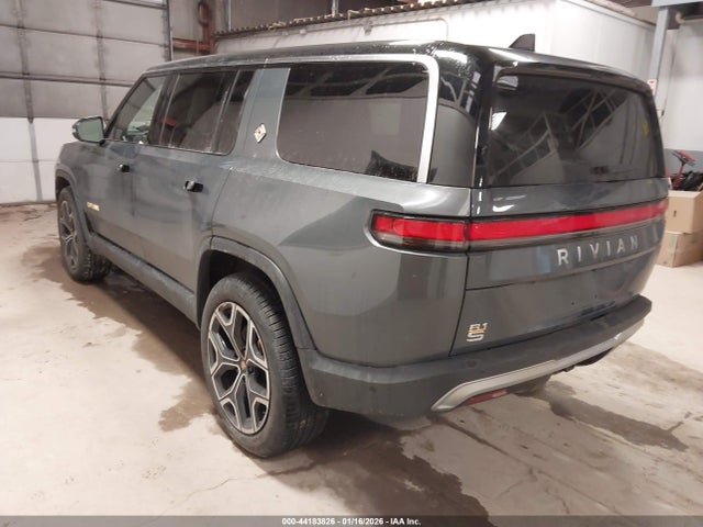 Rivian R1s Adventure 2023 7PDSGABA1PN013944 Image 3