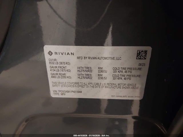 Rivian R1s Adventure 2023 7PDSGABA1PN013944 Image 9