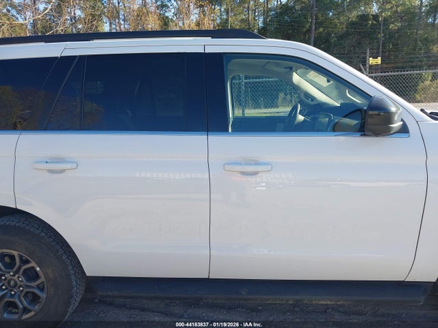 1FMJU1H81SEA44910 Ford Expedition Active