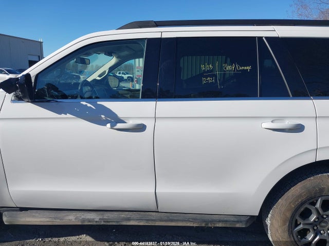 1FMJU1H81SEA44910 Ford Expedition Active