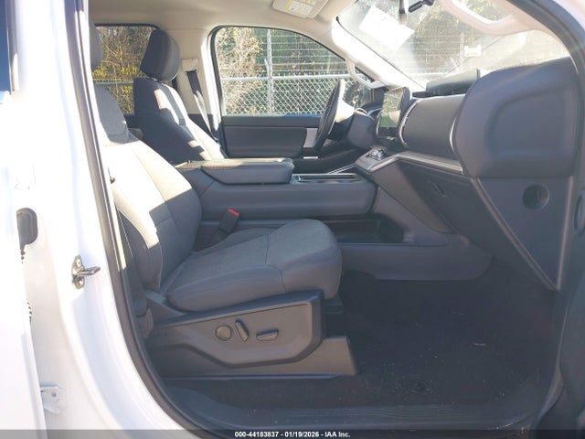 1FMJU1H81SEA44910 Ford Expedition Active