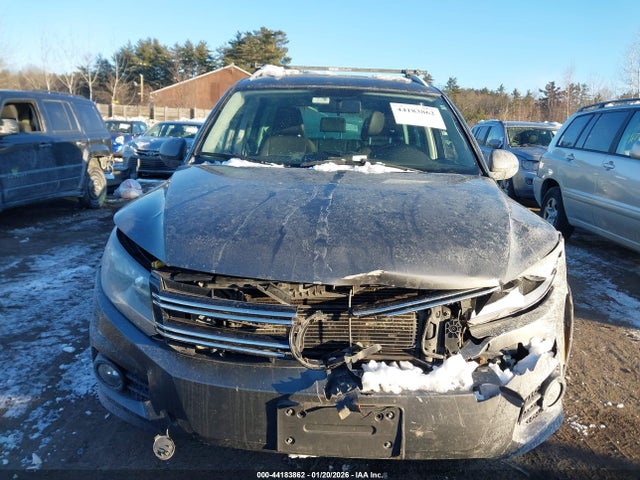 WVGBV7AX9FW537014 Volkswagen TIGUAN SE