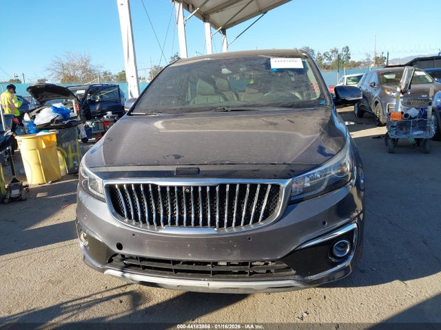 KNDMC5C1XH6337827 KIA Sedona Sx