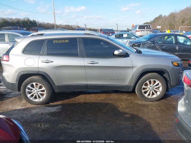 44183880 :رقم المزاد ، 1C4PJMCBXLD616995 vin ، 2020 Jeep Cherokee Latitude 4x4 مزاد بيع