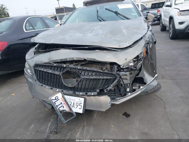 Aukcja sprzedaży 2017 Buick Lacrosse Essence, vin: 1G4ZP5SS7HU175439, numer aukcji: 44183899