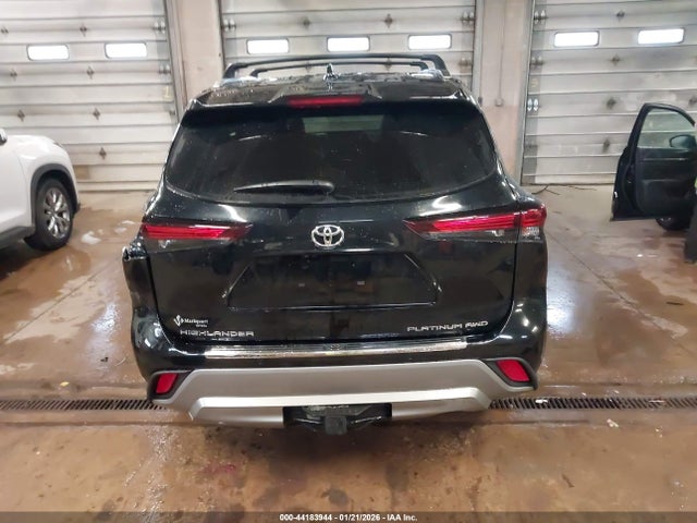 5TDKDRBH6RS566985 Toyota Highlander Platinum