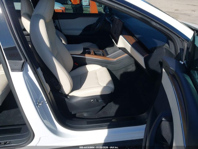 Продажа на аукционе авто 2023 Tesla Model X Dual Motor All-wheel Drive/standard Range, vin: 7SAXCDE58PF368989, номер лота: 44183954